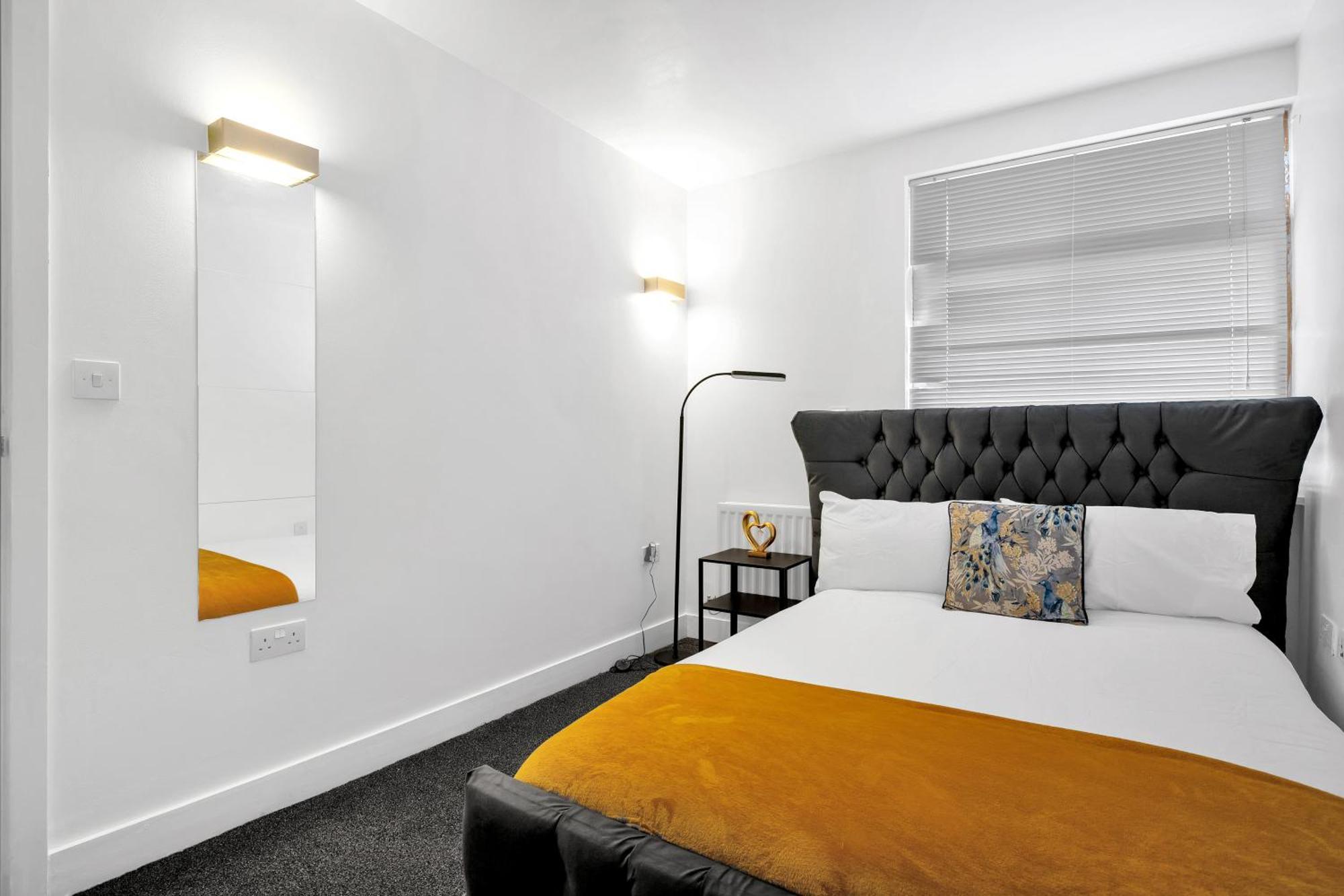 Luxury Waterfront Property With Free Parking Coventry Dış mekan fotoğraf