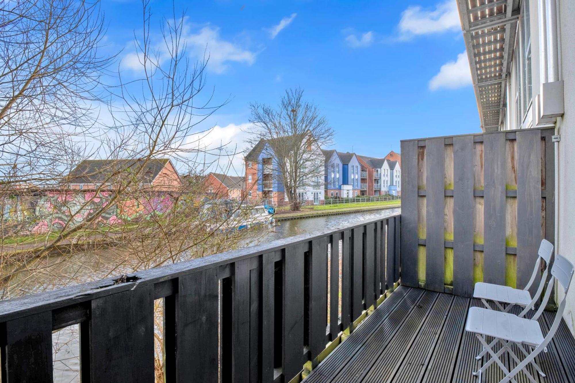 Luxury Waterfront Property With Free Parking Coventry Dış mekan fotoğraf