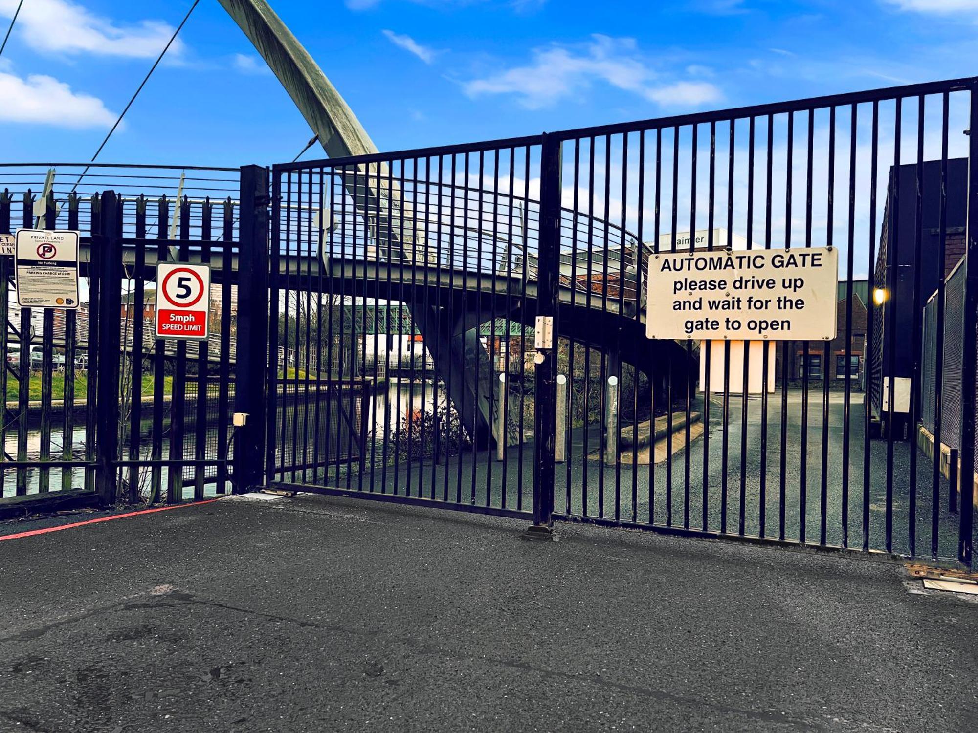 Luxury Waterfront Property With Free Parking Coventry Dış mekan fotoğraf